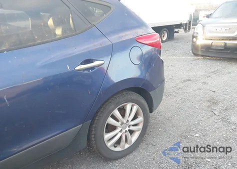 2011 Hyundai Tucson Limited z USA, uszkodzony, nr VIN KM8JU3AC2BU191429